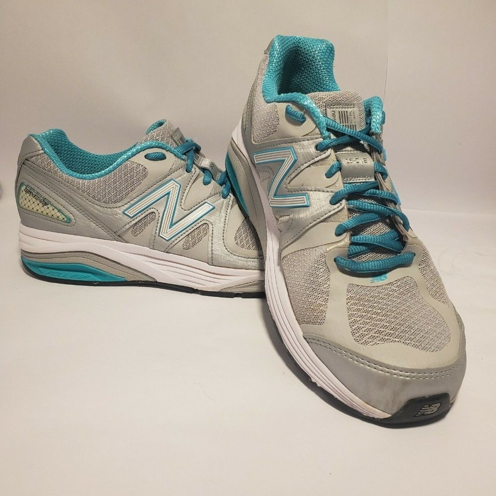 New Balance 1540v2 Running Walking Shoes W1540SG2women's Size 9M Aqua & Sliver